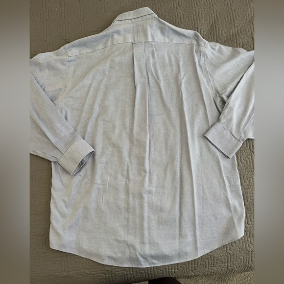 Kirkland Signature Men's Sky Blue Casual Button-Down Shirt - Picture 4 of 4